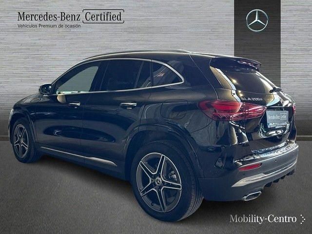 Usado Mercedes GLA250 218 CV (160 kW) 2025 Negro noche SUV