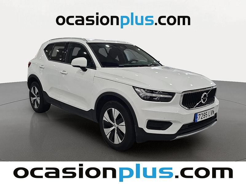 Usado Volvo XC40 Momentum 163 CV (119 kW) 2021 Blanco SUV