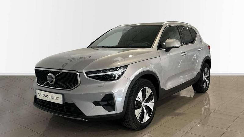 Usado Volvo XC40 Core 129 CV (94 kW) 2025 Gris SUV