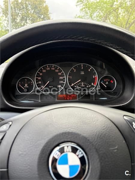 Usado BMW 320 150 CV (110 kW) 2005 Azul Familiar