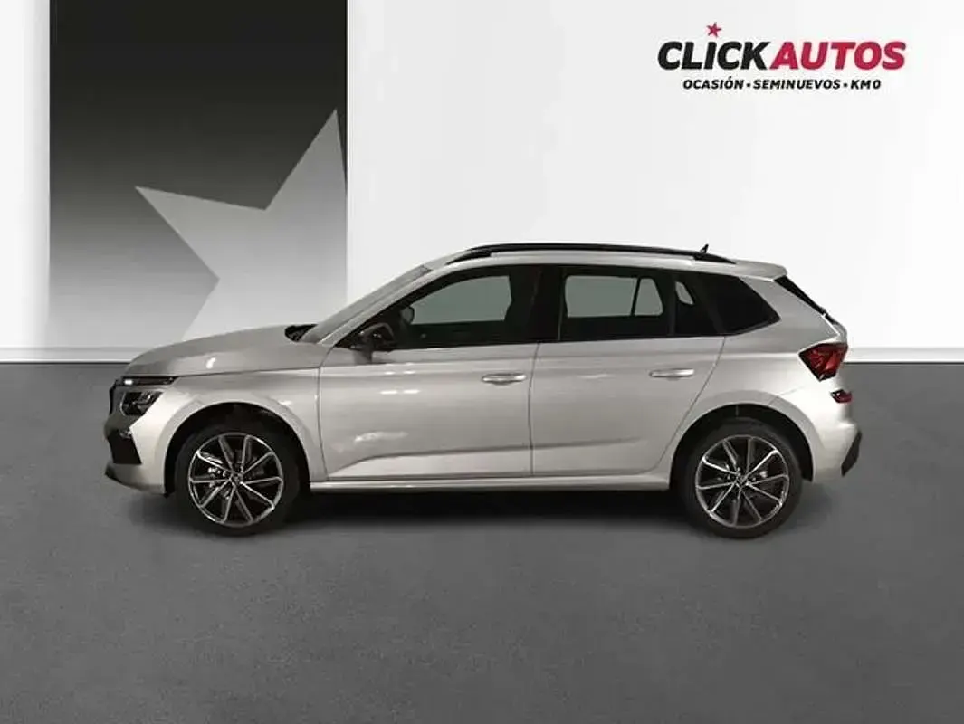 Usado Skoda Kamiq Sport 116 CV (85 kW) 2025 Plateado SUV