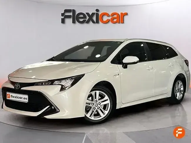 Begagnad Toyota Corolla Active 122 HK (89 kW) 2021 Vit
