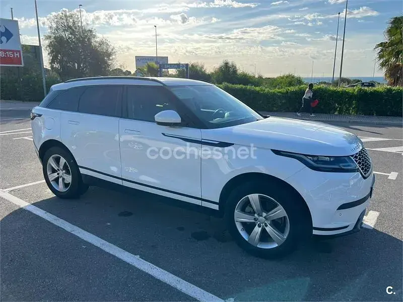 Usado Land Rover Range Rover Velar R-Dynamic 240 CV (176 kW) 2018 Blanco SUV