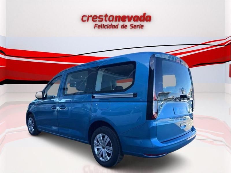 Usado VW Caddy Maxi 102 CV (75 kW) 2025 Azul Monovolumen