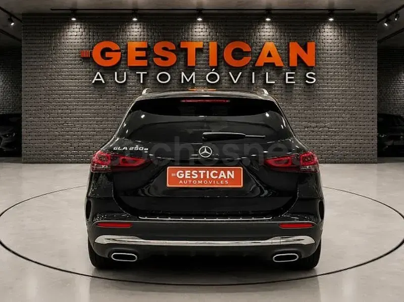 Usado Mercedes GLA250 218 CV (160 kW) 2023 Negro SUV