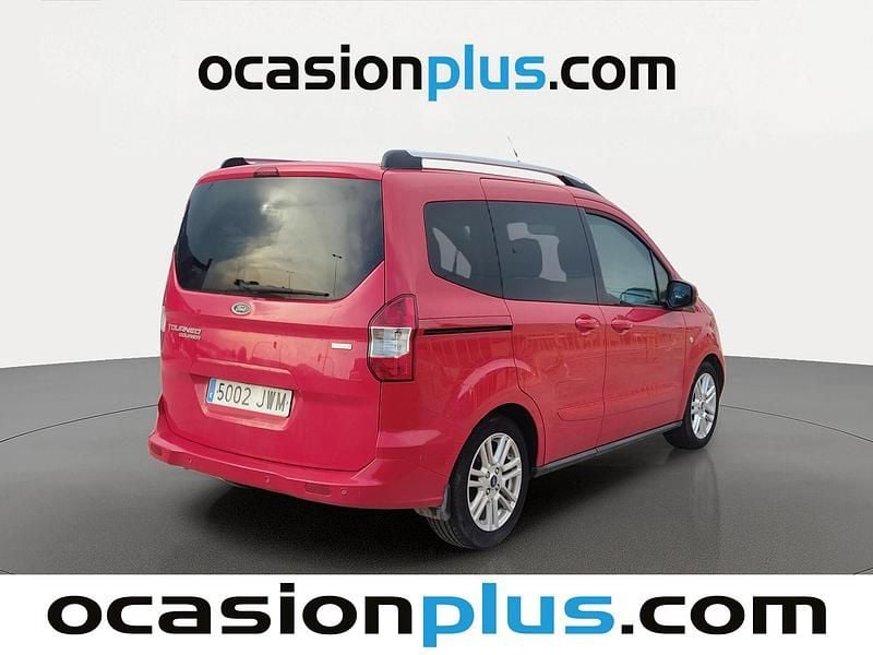 Usado Ford Tourneo Courier Titanium 100 CV (73 kW) 2017 Rojo Monovolumen