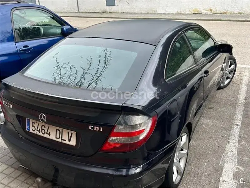 Usado Mercedes C220 Sport Edition 150 CV (110 kW) 2005 Negro Berlina