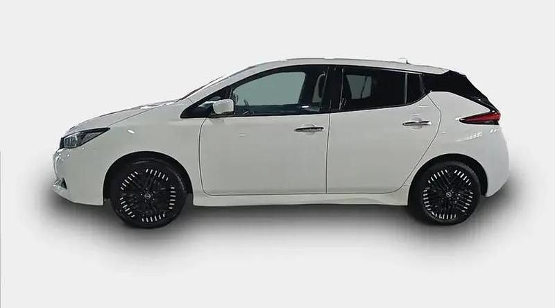 Usado Nissan Leaf N-Connecta 160 kW (218 CV) 2022 Blanco sapporo white (sólido) Utilitario