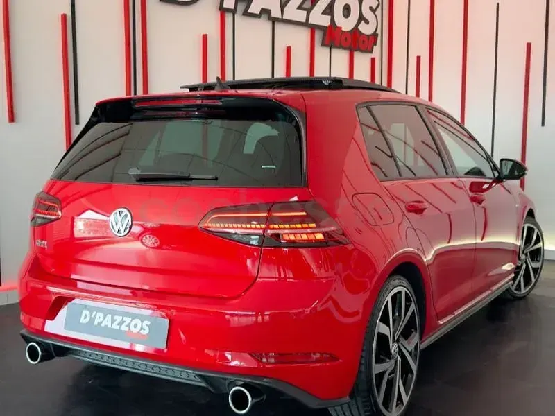 Usado VW Golf VII GTI 230 CV (169 kW) 2018 Rojo Berlina