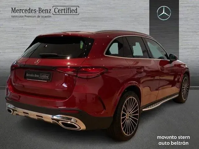 Usado Mercedes GLC200 204 CV (150 kW) 2024 Manufaktur rojo patagonia SUV