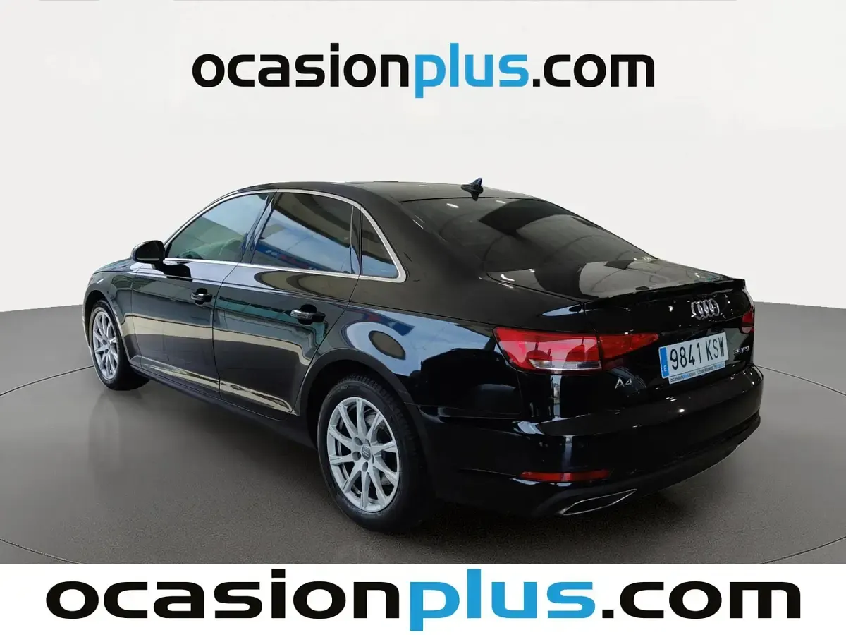 Usado Audi A4 Advanced 150 CV (110 kW) 2019 Negro Berlina