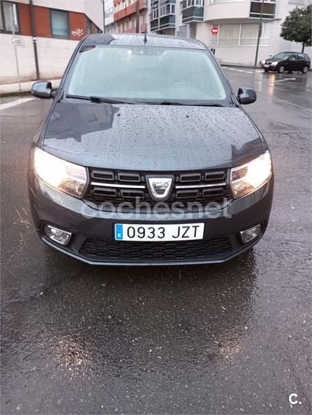 Gris / plata Usado 2017 Dacia Logan Lauréate Berlina | 8500 € (Buen precio) - Imagen 1/4