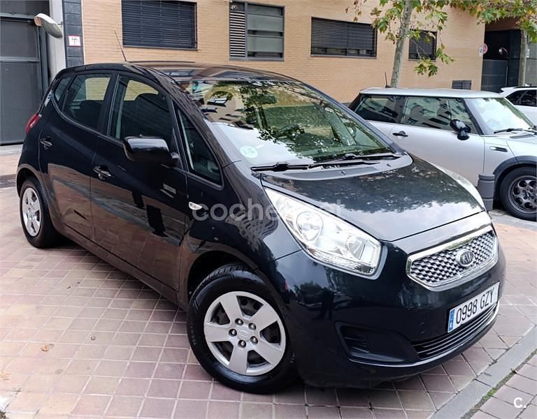 Usado Kia Venga 90 CV (66 kW) 2010 Negro Utilitario