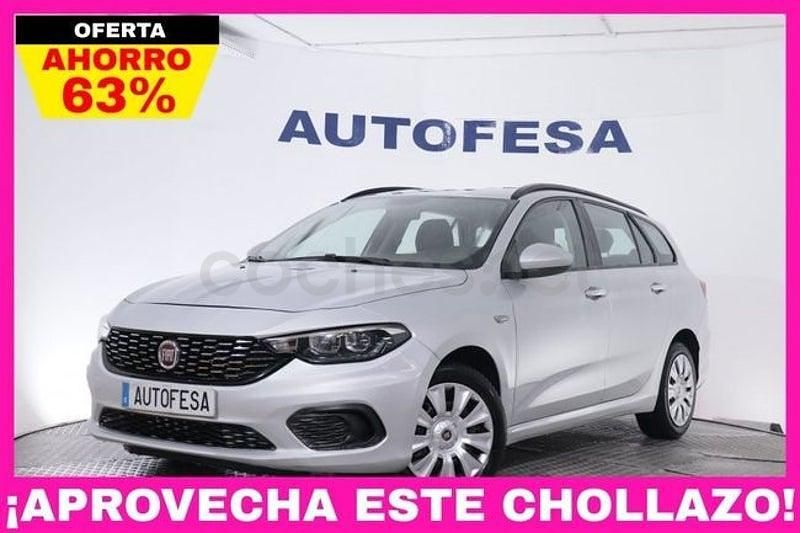 Usado Fiat Tipo Easy 95 CV (69 kW) 2017 Gris Familiar
