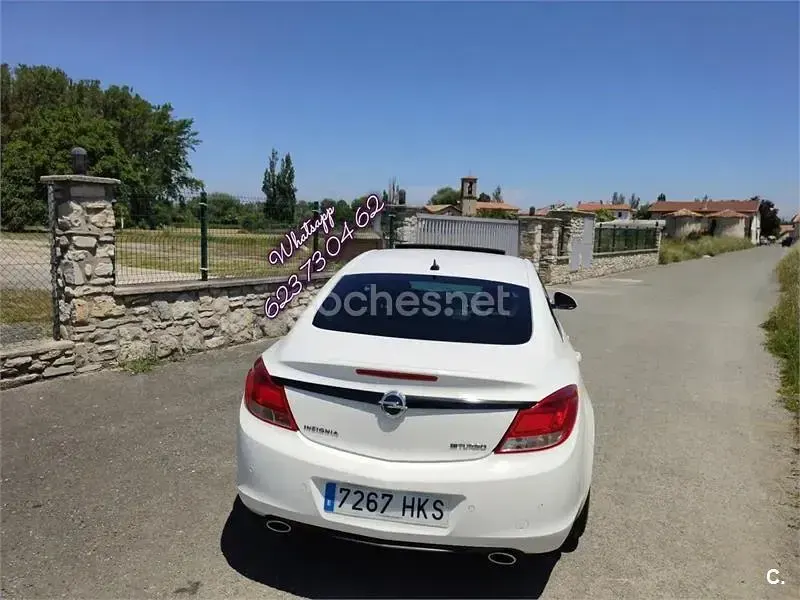 Usado Opel Insignia Edition 110 CV (80 kW) 2012 Blanco Berlina