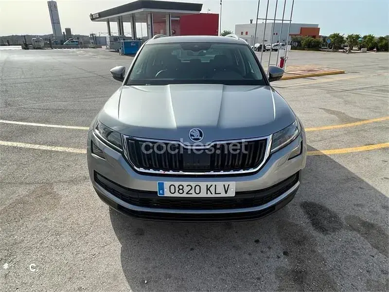 Usado Skoda Kodiaq Style 190 CV (139 kW) 2018 Gris / plata SUV