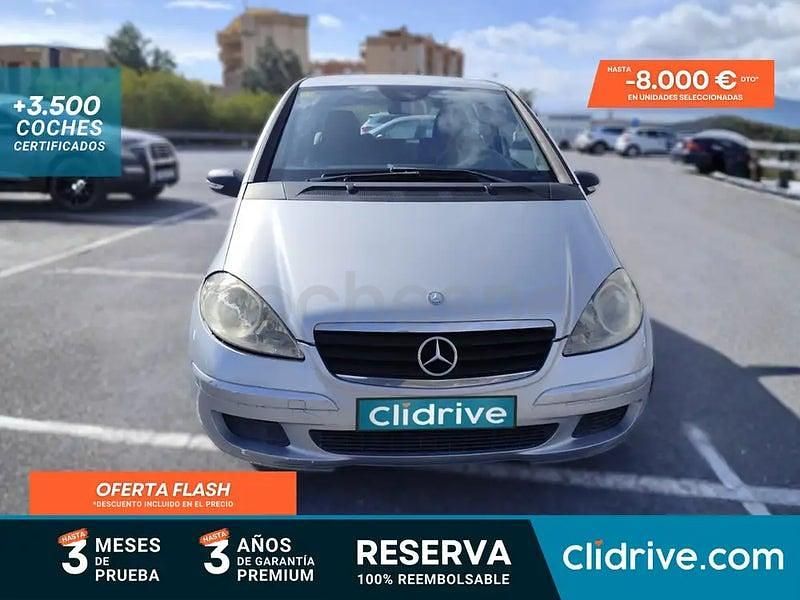 Usado Mercedes A160 82 CV (60 kW) 2005 Gris Utilitario