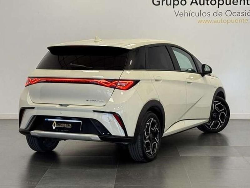 Usado BYD Dolphin Comfort 150 kW (204 CV) 2024 Beige Utilitario