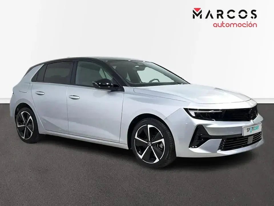Usado Opel Astra 146 CV (107 kW) 2025 Utilitario