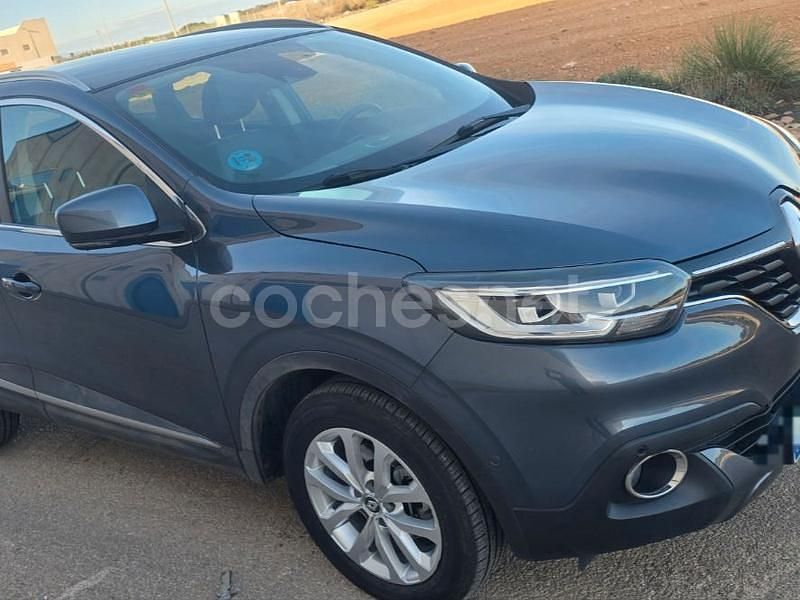 Usado Renault Kadjar Zen 130 CV (95 kW) 2016 Gris / plata SUV