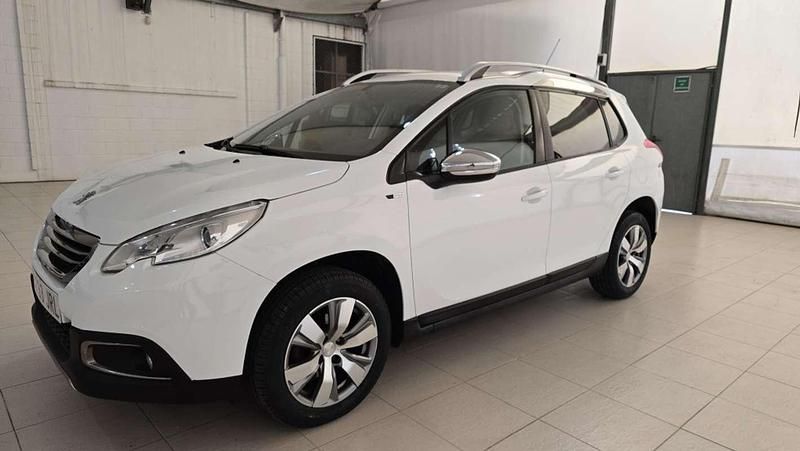 Usado Peugeot 2008 Style 100 CV (73 kW) 2016 Blanco SUV