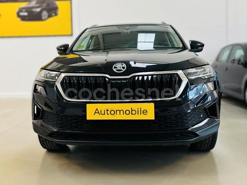 Usado Skoda Karoq Ambition 110 CV (80 kW) 2022 Negro SUV