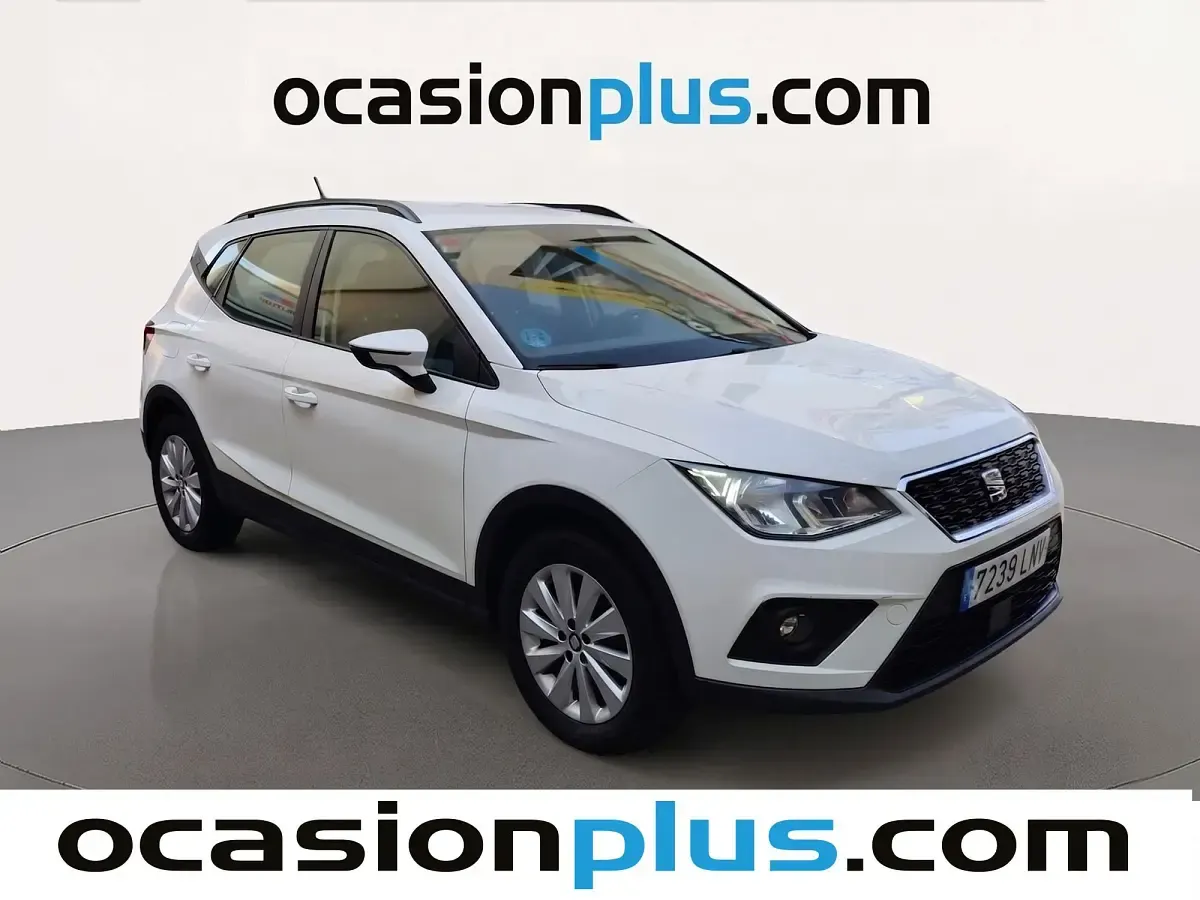 Usado Seat Arona Style 110 CV (80 kW) 2021 Blanco SUV