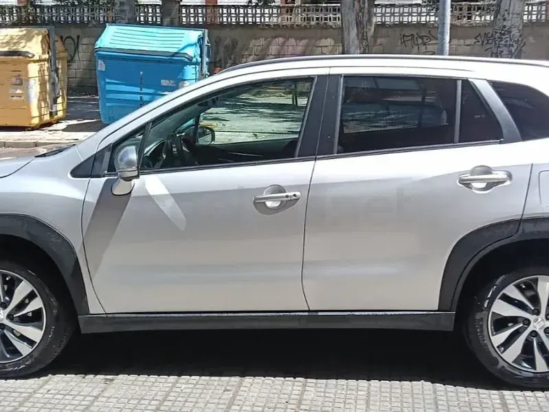 Usado Suzuki SX4 S-Cross 110 CV (80 kW) 2025 Gris / plata SUV