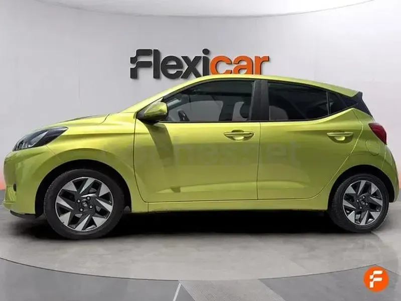 Usado Hyundai i10 67 CV (49 kW) 2024 Verde Utilitario