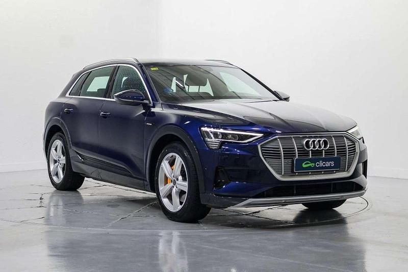 Usado Audi e-tron Advanced 300 kW (408 CV) 2022 Azul SUV