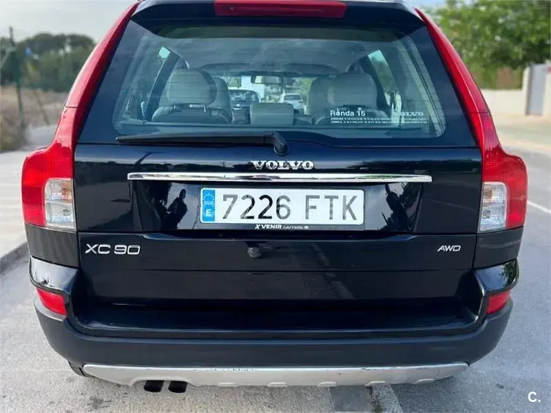 Käytetty Volvo XC90 Executive 185 HP (136 kW) 2007 Sininen Katumaasturi