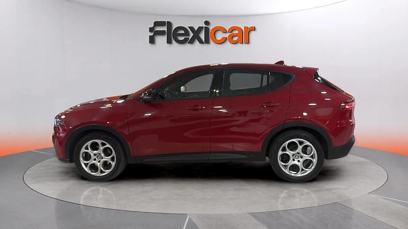 Usado Alfa Romeo Tonale Sprint 131 CV (96 kW) 2023 Burdeos SUV