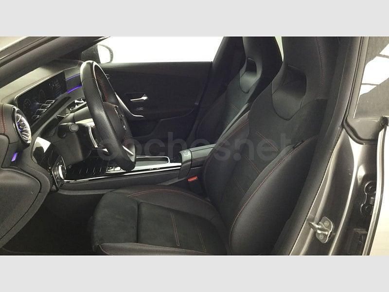 Usado Mercedes CLA250e 218 CV (160 kW) 2025 Blanco Berlina