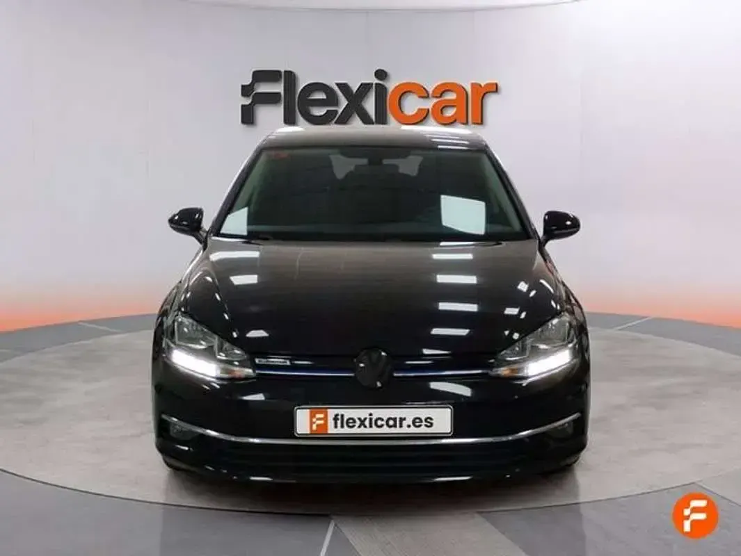 Usado VW Golf VII Edition 131 CV (96 kW) 2019 Negro Utilitario