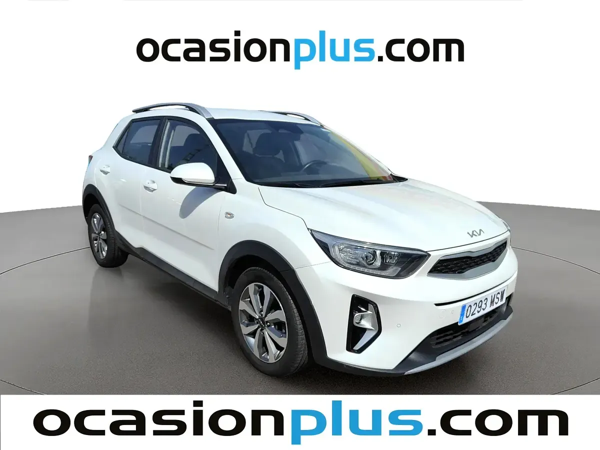 Usado Kia Stonic 101 CV (74 kW) 2024 Blanco SUV