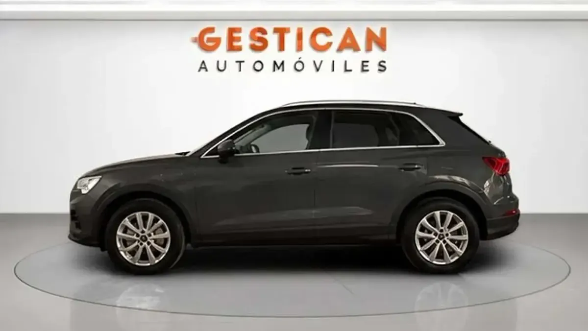 Usado Audi Q3 Advanced 245 CV (180 kW) 2022 Gris SUV
