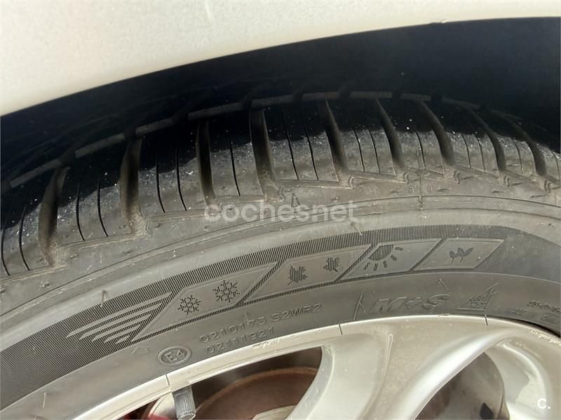 Usado Audi A4 140 CV (102 kW) 2007 Gris / plata Familiar