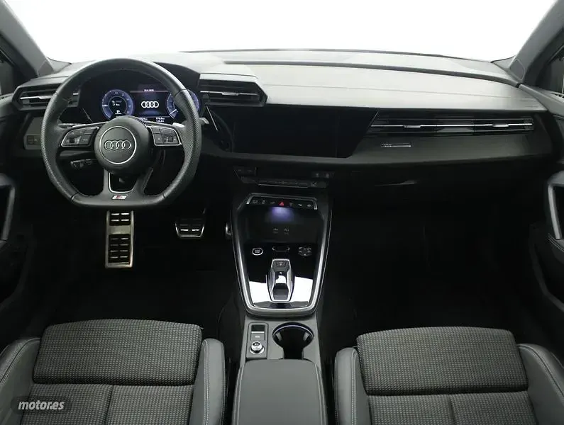Usado Audi A3 Sportback e-tron S-Line 204 CV (150 kW) 2025 Negro Utilitario