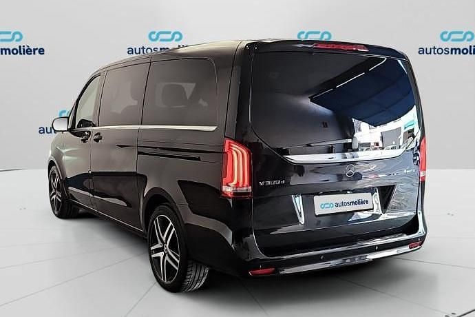 Usado Mercedes V300 Avantgarde 239 CV (175 kW) 2021 Negro Monovolumen