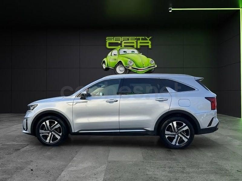 Usado Kia Sorento 202 CV (148 kW) 2023 Gris / plata SUV
