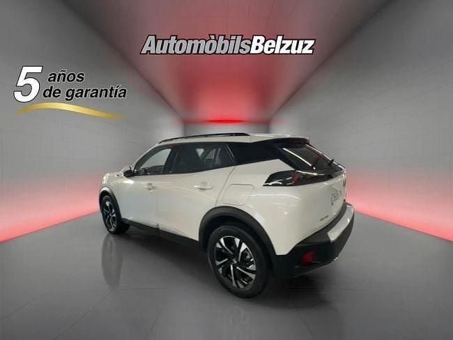 Usado Peugeot 2008 Allure 131 CV (96 kW) 2021 Blanco SUV