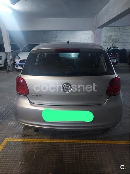 Usado VW Polo Advance 105 CV (77 kW) 2012 Gris / plata Utilitario