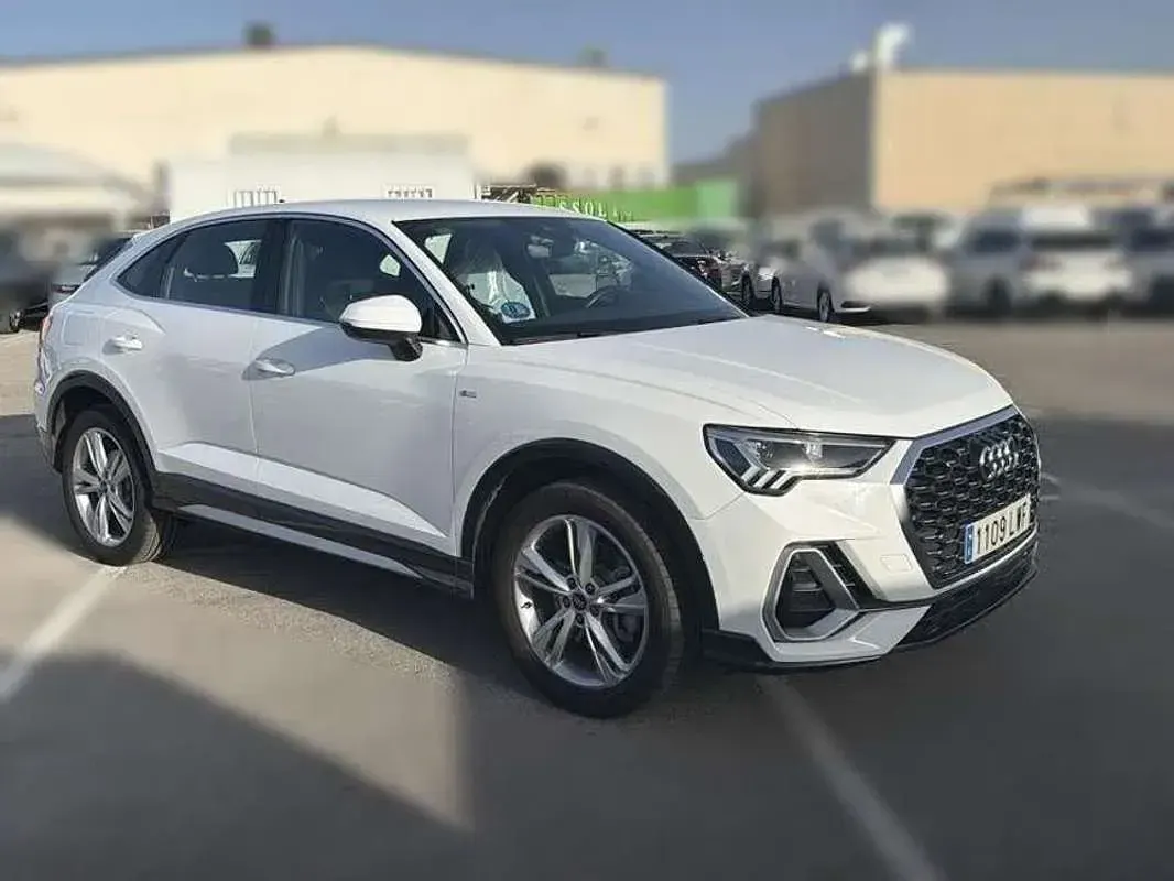 Usado Audi Q3 150 CV (110 kW) 2022 Blanco SUV