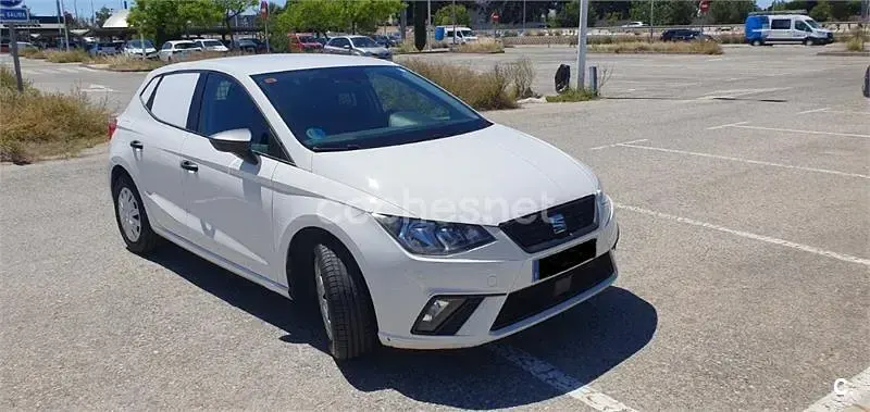 Usado Seat Ibiza Reference 90 CV (66 kW) 2021 Blanco Utilitario