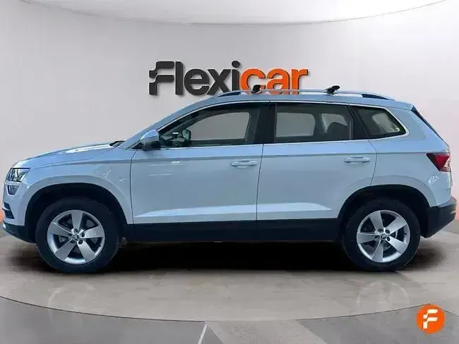 Usado Skoda Karoq Ambition 150 CV (110 kW) 2022 Gris SUV