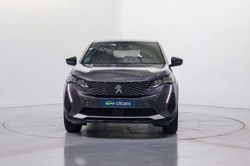 Usado Peugeot 3008 Allure 131 CV (96 kW) 2023 Gris SUV