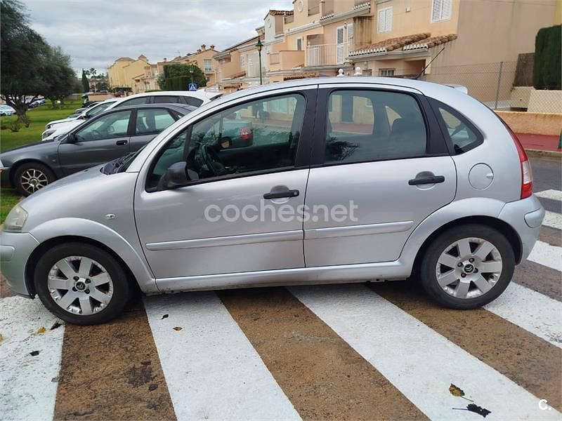 Usado Citroën C3 70 CV (51 kW) 2009 Gris / plata Berlina