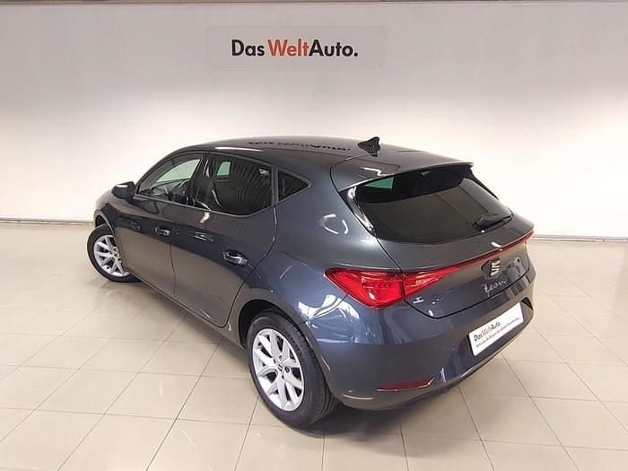 Gris Usado 2025 Seat Leon Style | 21.900 € - Imagen 1/4