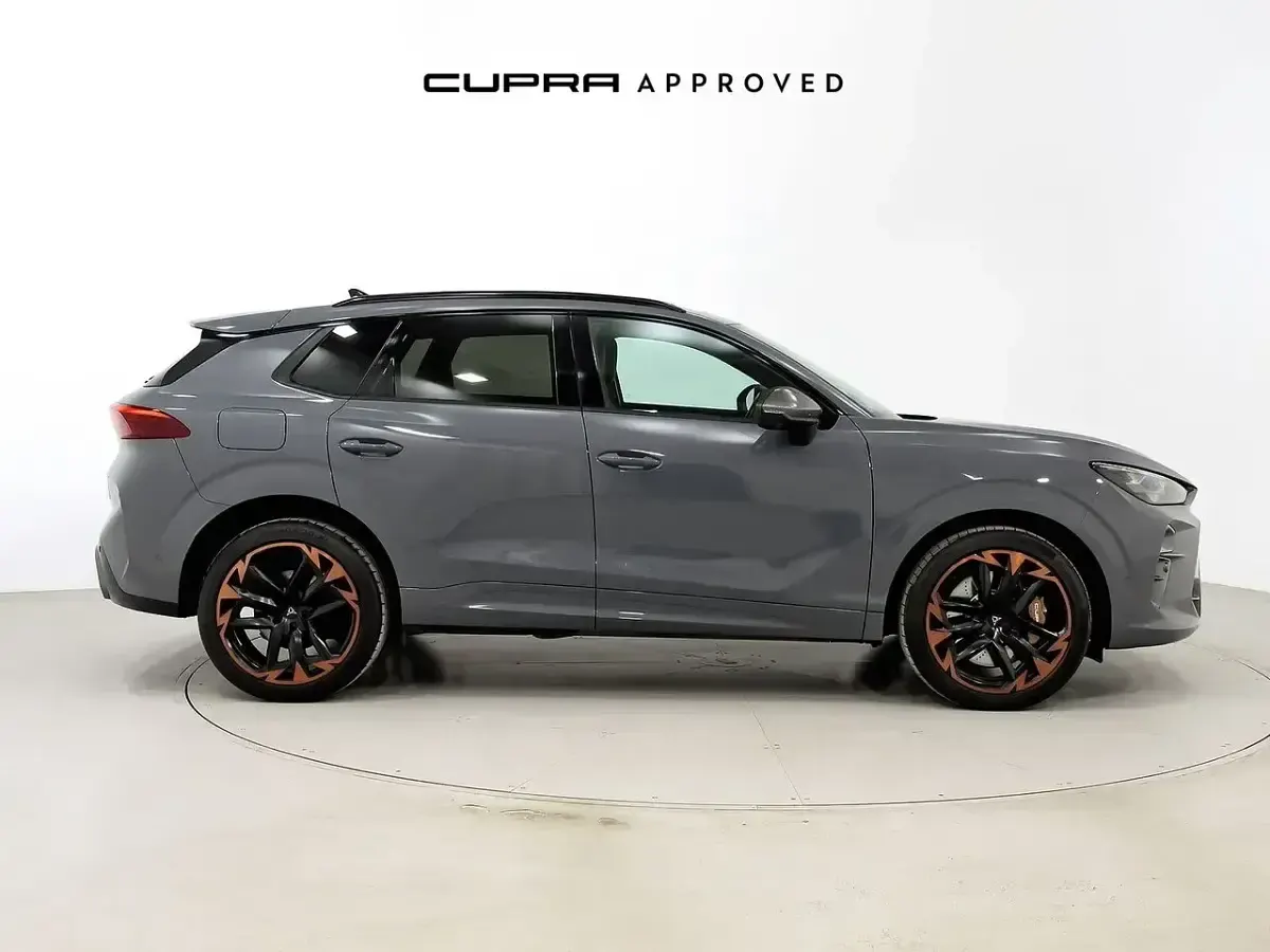 Usado Cupra Terramar VZ 272 CV (200 kW) 2025 Gris SUV