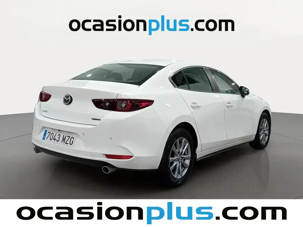 Używany Mazda 3 Prime-Line 140 KM (102 kW) 2025 Biały Sedan/Limuzyna
